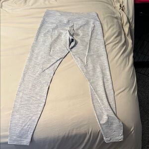 Lululemon Wunder under leggings